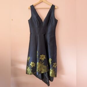 EUC Yaly Couture Dress Size Large/XL